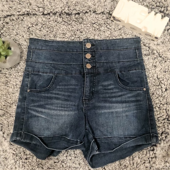 Tinseltown Pants - JUNIORS HIGHWAIST BLUE JEAN SHORTS SIZE:5